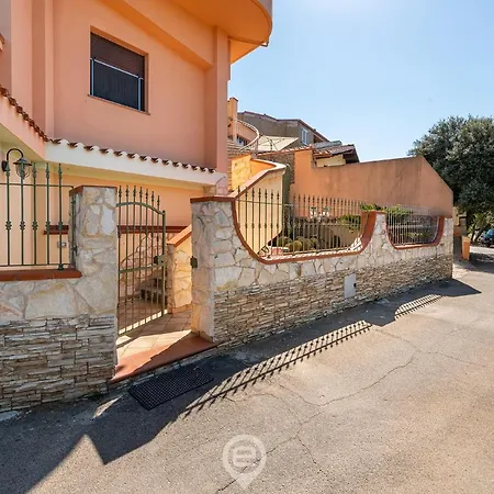 Mary's House - Wifi & Private Parking Holiday home *