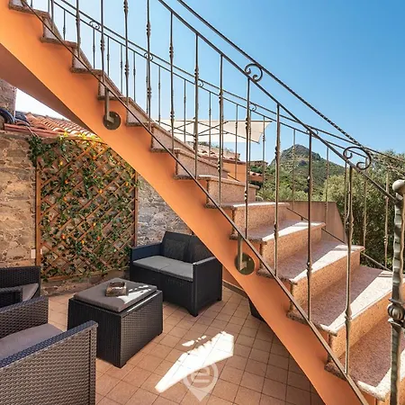 Holiday home Mary's House - Wifi & Private Parking *