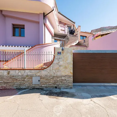 Holiday home Mary's House - Wifi & Private Parking *